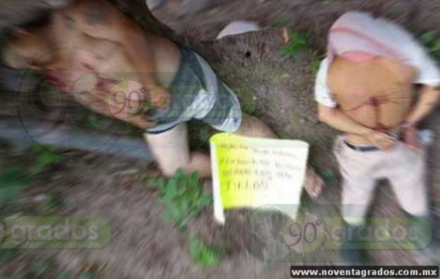 Asesinan a padre e hijo en Iguala, Guerrero; dejan mensaje en cartulina junto a los cuerpos - Foto 3 