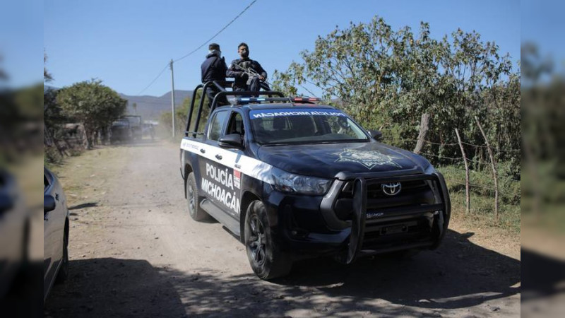 Se enfrentan policías y civiles armados en Jiquilpan 