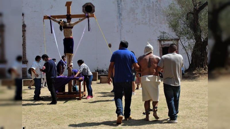 Los Penitentes mantienen viva una tradición de 500 años y pagan con dolor los favores recibidos