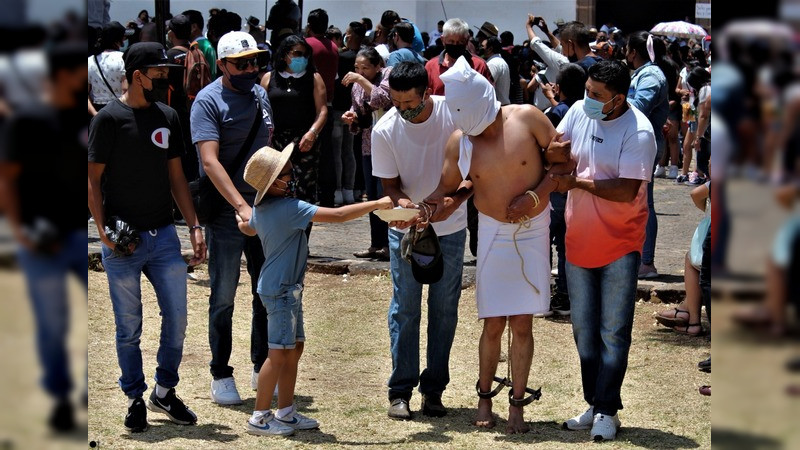 Los Penitentes mantienen viva una tradición de 500 años y pagan con dolor los favores recibidos