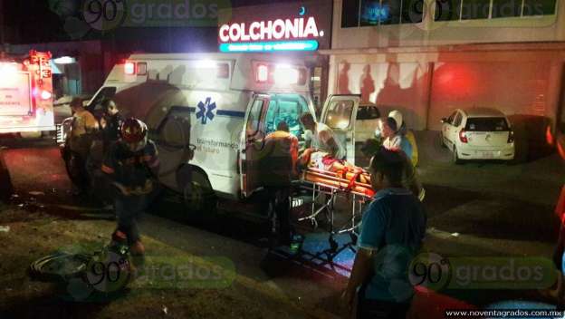 Ebrio conductor ocasiona accidente en Lázaro Cárdenas; hay tres lesionados - Foto 1 