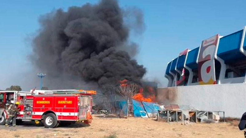 Prenden fuego a Estadio Corregidora en Querétaro; un hombre fue detenido 