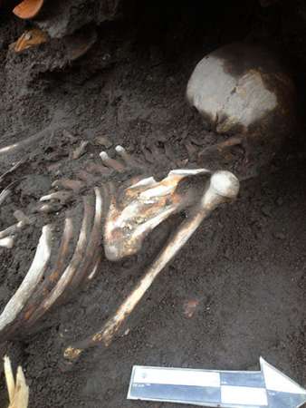 Suman cuatro entierros prehispánicos hallados en el Centro Histórico de Xochimilco - Foto 1 