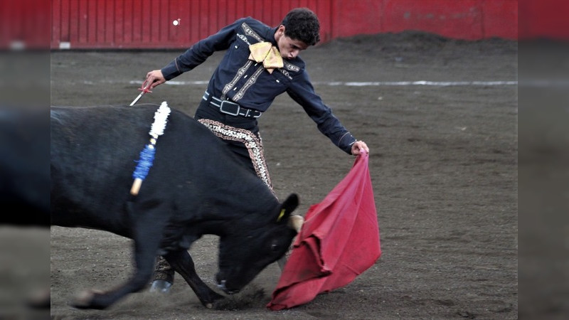 Mano a mano de los jacobinos Francisco Vargas y Gustavo Farías en final de triunfadores