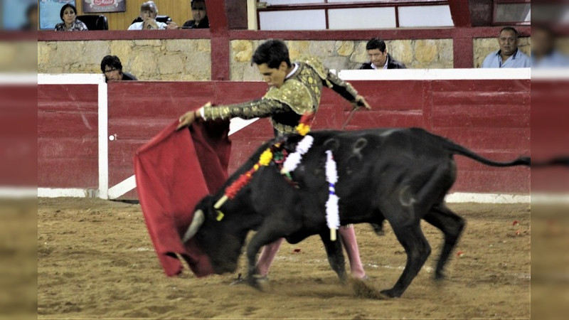 Mano a mano de los jacobinos Francisco Vargas y Gustavo Farías en final de triunfadores
