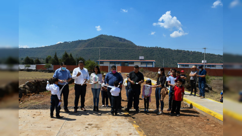 Inauguró Gobierno de Pátzcuaro un Andador en Tzentzenguaro  