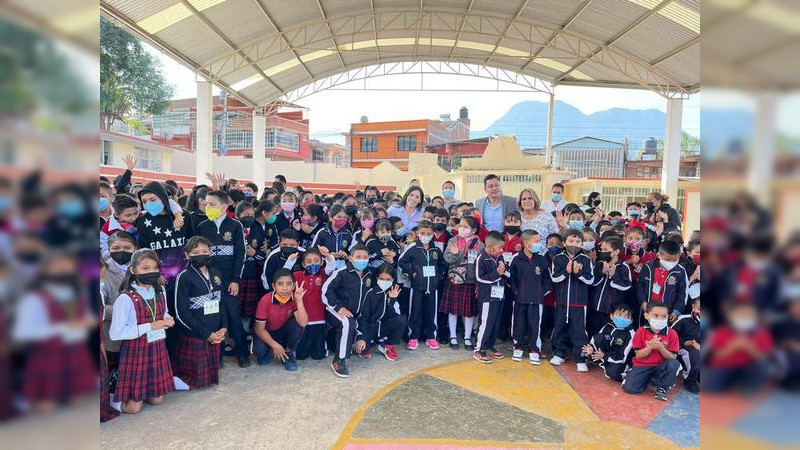 DIF municipal de Zitácuaro celebrara a las niñas y niños con funciones de cine, por el marco del Día del Niño 