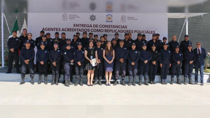 Entregan constancias a replicadores policiales de la SSP