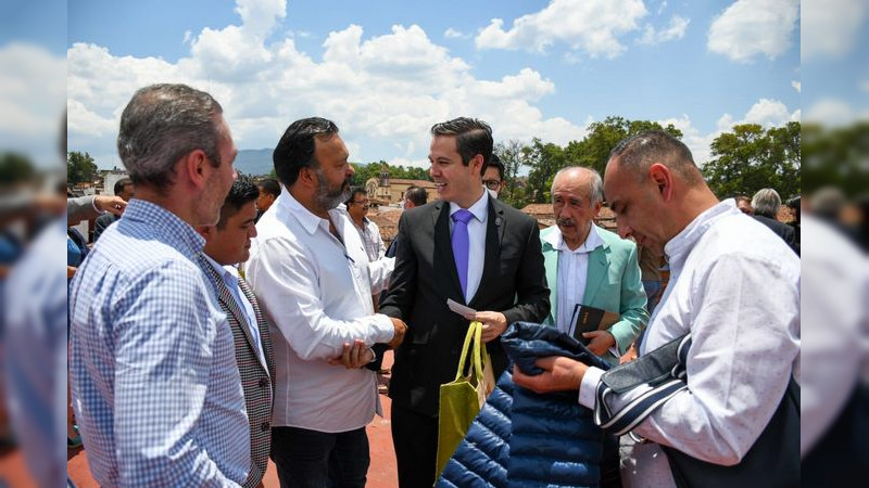 Julio Arreola busca desarrollo económico de Pátzcuaro y se reúne con autoridades estatales y sector empresarial 