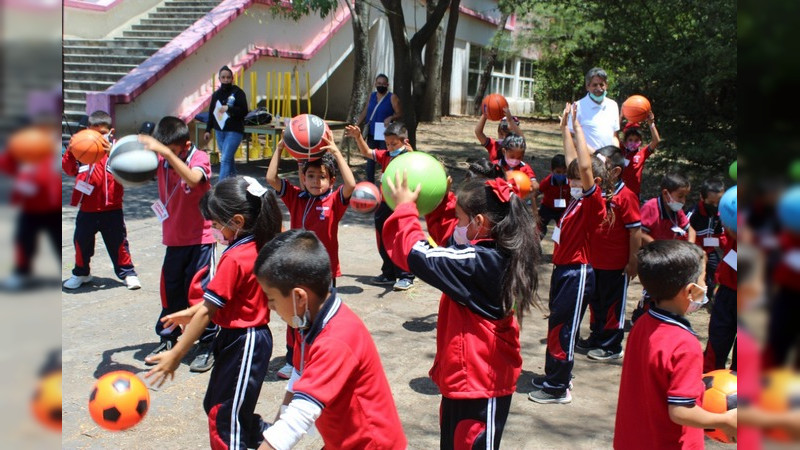 Un éxito la Feria Infantil "primero las niñas y los niños" realizada por la SEE