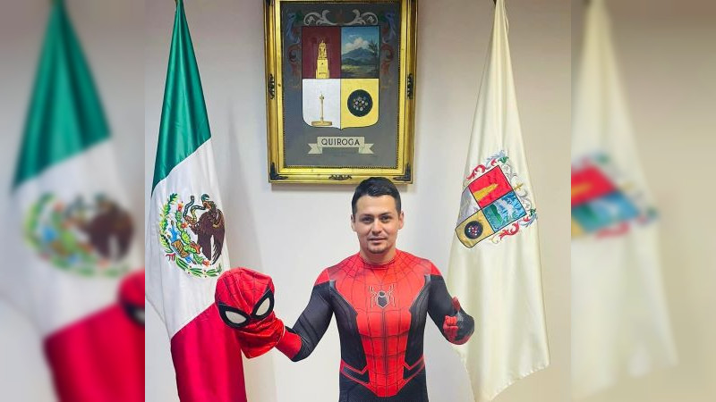 Alcalde de Quiroga se disfraza de Spiderman en el Día de la Niñez 