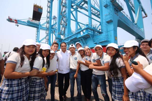 Lázaro Cárdenas está llamado a ser de los más importantes puertos de México y del mundo: SAC - Foto 0 