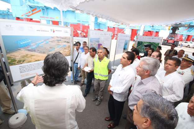 Lázaro Cárdenas está llamado a ser de los más importantes puertos de México y del mundo: SAC - Foto 1 
