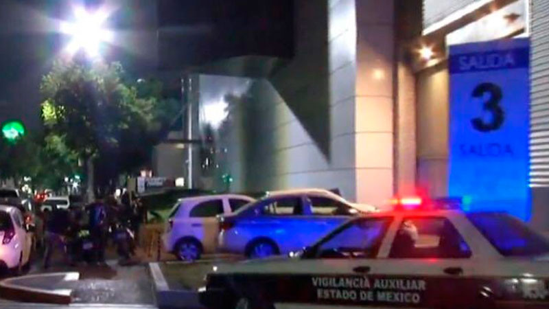 Hombre asesina a 2 empleados de tienda departamental; luego se quitó la vida 