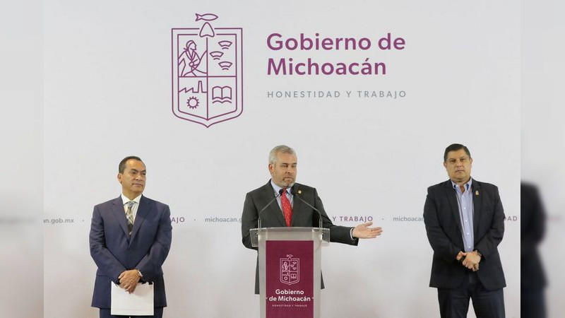 Reconoce Bedolla centenario de la creación de las Normales 