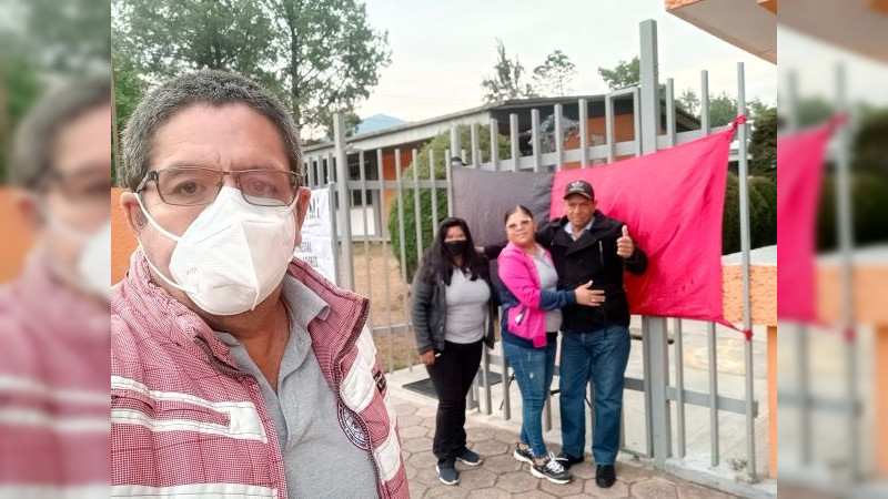 Estalla huelga en 21 planteles del ICATMI en Michoacán 