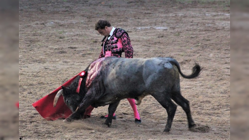 Sotelo llegará a disputarles el triunfo  a Ferrera y Silveti el viernes próximo