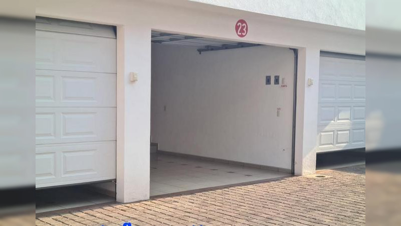 Asesinan a un joven en un hotel de Jacona, Michoacán 
