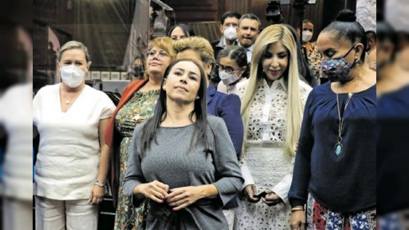María de Jesús Montes Mendoza, la alcaldesa “sin miedo” que nunca se ha parado en su municipio, Aguililla 