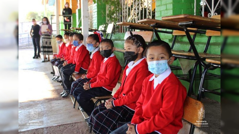 Michoacán aún en los últimos lugares de desempeño escolar: Yarabí Ávila González 