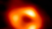 Difunden primera imagen del agujero negro ubicado en el centro de la Vía Láctea