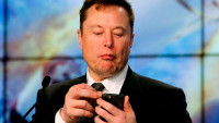 Elon Musk frena la compra de Twitter hasta averiguar el número de cuentas falsas