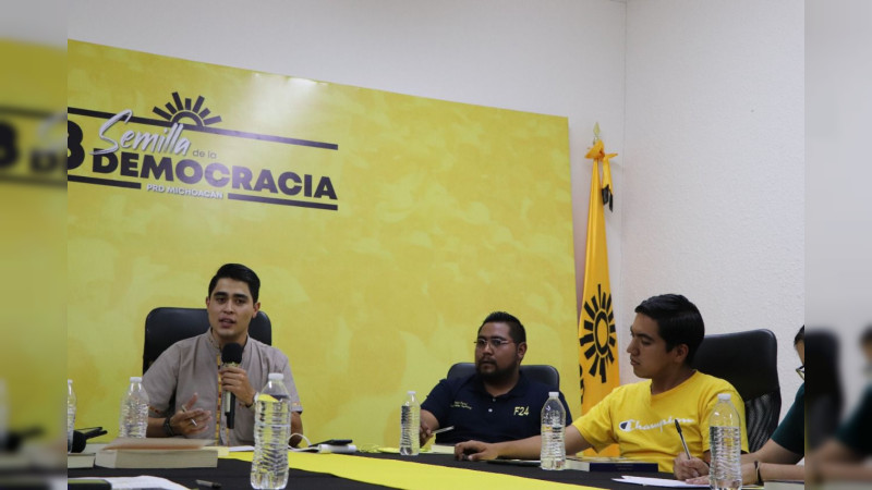 Hacer política de joven, no es fácil, pero sí es posible: Octavio Ocampo 