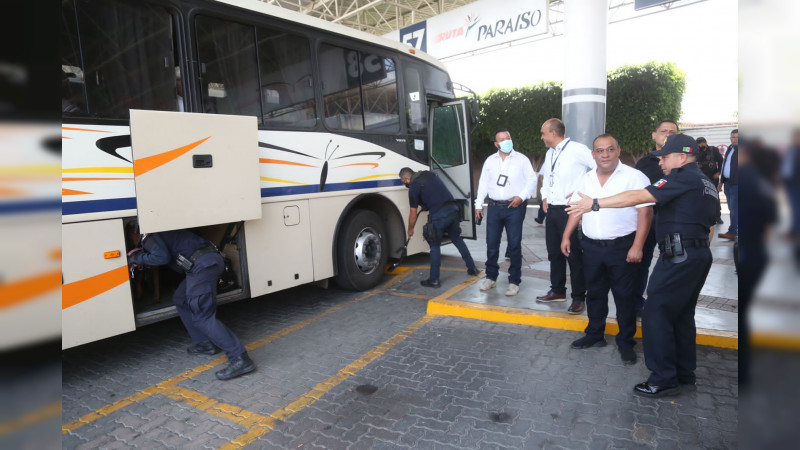 SSP y Policía local llevan a cabo barrido para detección de armas y drogas en  camiones y equipaje de la Terminal de Autobuses de Morelia (TAM).