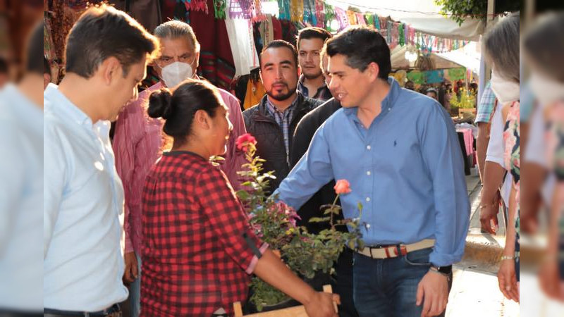 Inaugura el alcalde Toño Ixtláhuac el primer Encuentro Artesanal y Cultural entre Zitácuaro y Oaxaca