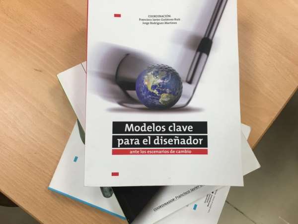 Crea UAM la primera y única trilogía sobre diseño gráfico‏  - Foto 0 
