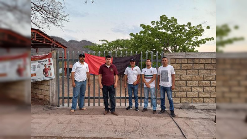 Huelga de puertas abiertas en CECyTEM  