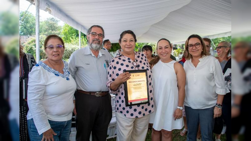 DIF Michoacán conmemora a las mamás trabajadoras