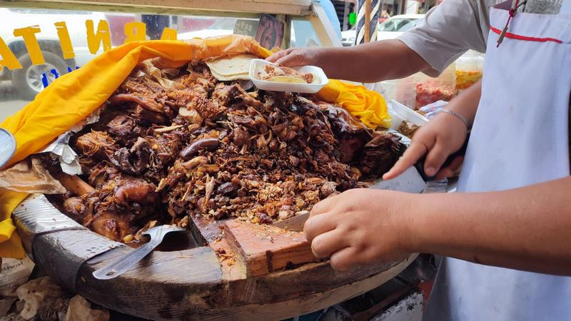 "Carnitas Carmelo" cuatro generaciones de tradición 