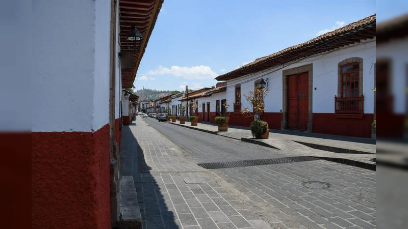 Autoridades de Pátzcuaro y Estatales supervisan trabajos del Programa “Ruta Mágica del Color”