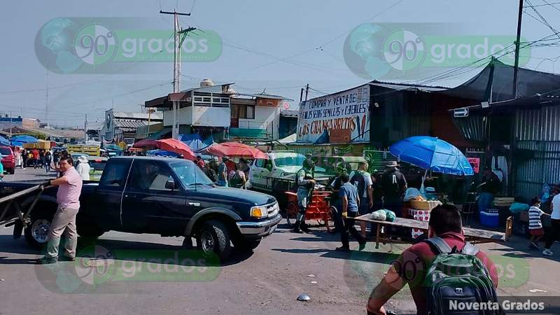 Guardia Nacional asegura armas en Mercado de Abastos de Celaya, Guanajuato