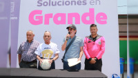 Rinden homenaje a Don Chucho por su trayectoria futbolística en Zitácuaro, Michoacán