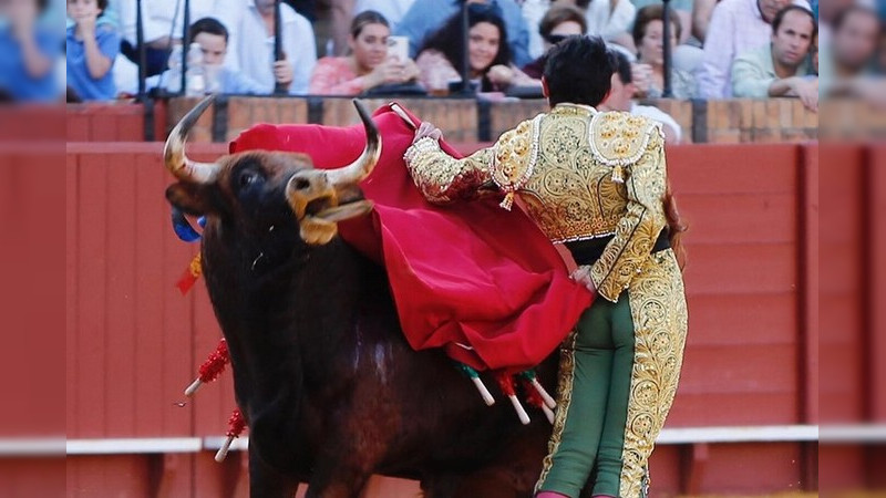 ¡Quítense! El Huracán de Morelia arrasó en la Real Maestranza de Caballería de Sevilla