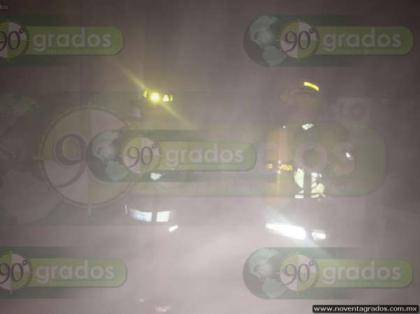 Incendio de centro nocturno deja cuantiosos daños materiales en La Piedad - Foto 3 