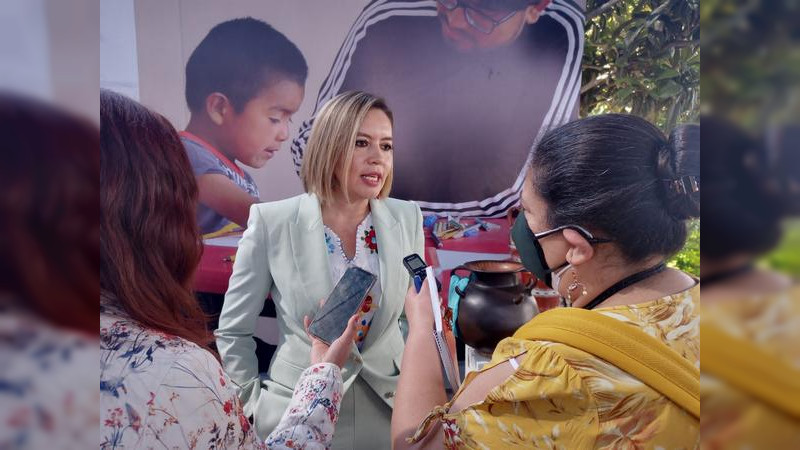 Se mejoran espacios en más de 1,100 escuelas: Ávila González