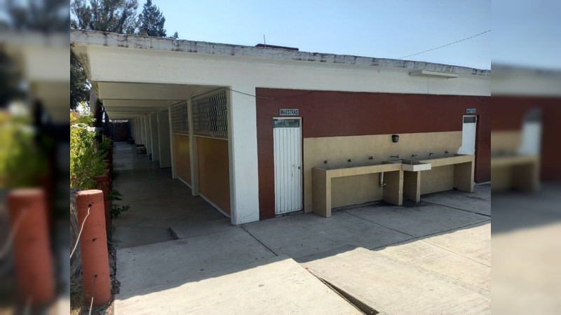 Se mejoran espacios en más de 1,100 escuelas: Ávila González