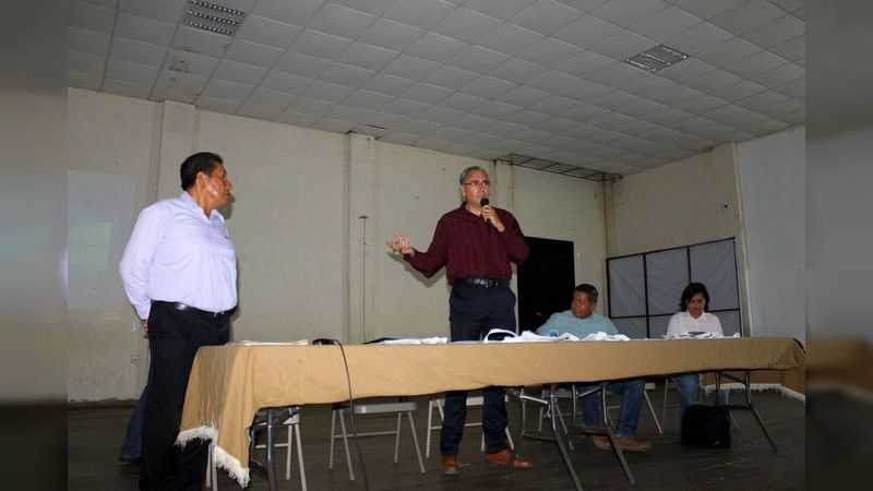 Pátzcuaro avanza con la fabricación de compostas y fertilizantes 