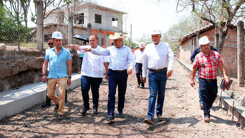 Bedolla entrega obras en Tierra Caliente, reafirma apoyo de la federación y estado para atender rezago social 