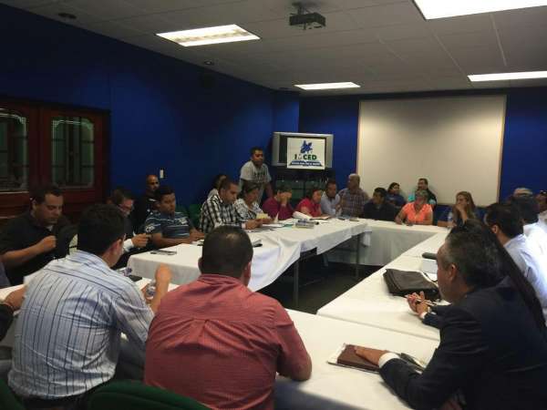 Reanudan pláticas Rectoría de la UMSNH y Sindicato de Empleados 