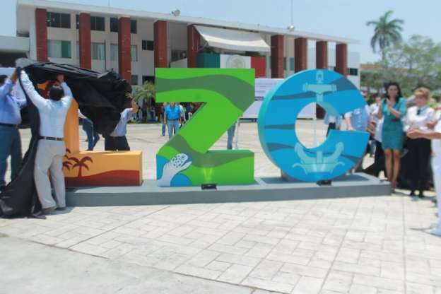 Presentan Marca Turística de Lázaro Cárdenas, Michoacán - Foto 0 