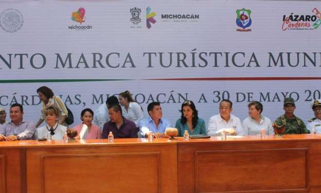 Presentan Marca Turística de Lázaro Cárdenas, Michoacán - Foto 2 