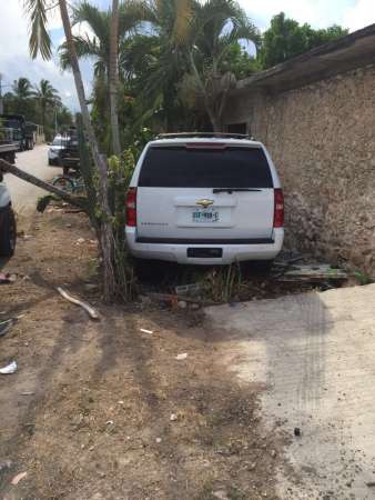 Chocan camioneta del expresidente Felipe Calderón en Quintana Roo - Foto 2 