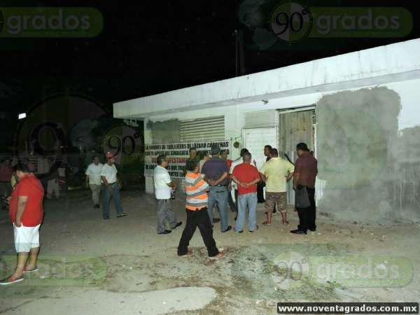En contra de comercializadora de carne, se manifiestan tablajeros en Lázaro Cárdenas, Michoacán - Foto 0 