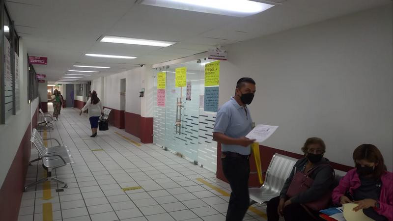 Toma de oficinas en SEE afecta a más de 2 mil 800 menores 