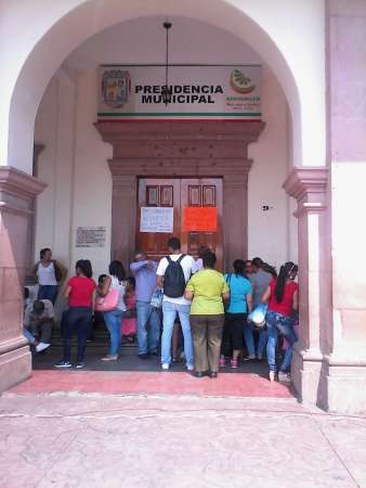 Se une sindicato del COBAEM  acciones de presión impulsadas por la CNTE, para echar abajo reforma educativa - Foto 1 