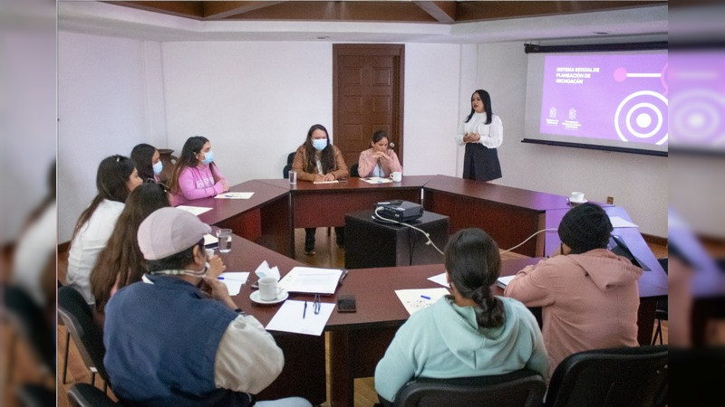 Imparte Sedum taller de movilidad y desarrollo urbano a la Universidad de la Ciénega  